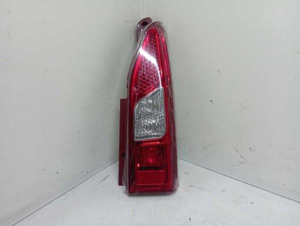 FEU ARRIERE DROIT CITROEN/PEUGEOT SANS PARTIE ELECTRIQUE - Vue 1